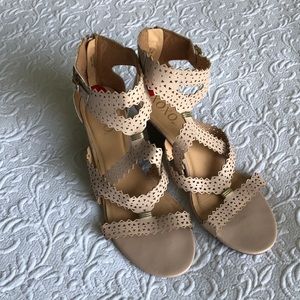 Xoxo cutout strappy wedge heels nude blush 10